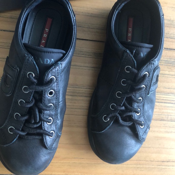 “Like New “classic Prada sneakers - Picture 3 of 5